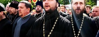 Шоу під ВРУ: священик - переможець «Голосу країни» заспівав на акції протесту УПЦ (МП)