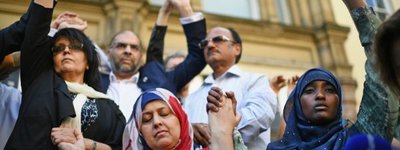 В европейских городах проходят марши мусульман против терроризма