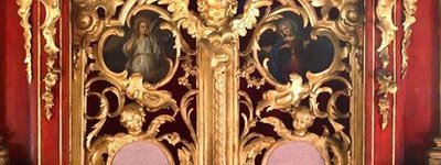 В Киеве закончили реставрацию уникальных Царских врат из Андреевской церкви