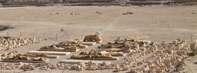 Археологи обнаружили нетронутую гробницу