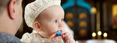 Митрополит Онуфрий будет лично крестить каждого пятого ребенка в семьях священников