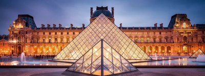 Лувр временно закрыл отдел исламского искусства