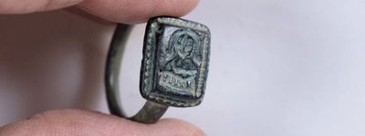 В Израиле нашли старинный перстень с изображением святого Николая