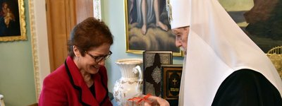 Патріарх Філарет подарував послу США в Україні великодні крашанки