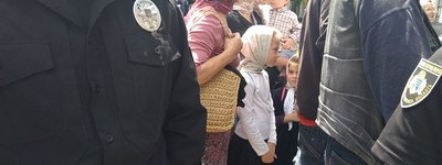 В Днепре «канонические православные» вывели даже детей протестовать против автокефалии