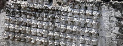 Вчені з’ясували появу «вежі з черепів» ацтеків