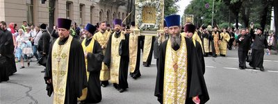 Коментар: Хрест на хрест - Україна в очікуванні єдиної православної церкви