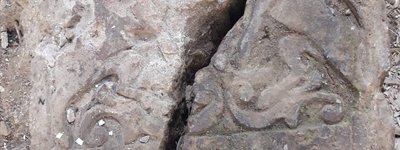 У військових казармах у Чернівцях знайшли десятки єврейських надгробків