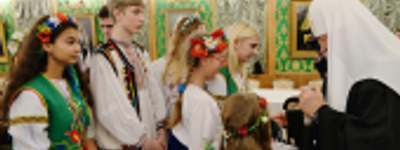 Игумения Серафима организовала для Кирилла песни и пляски украинских детей