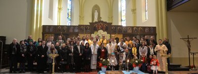 Gregorian calendar parish established in UGCC Diocese of Paris