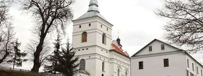 На Тернопільщині суд наклав арешт на монастир УПЦ МП