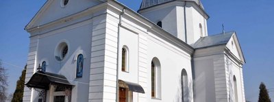 Куди поїхати на вихідні зі Львова: до церкви з розписами відомого майстра