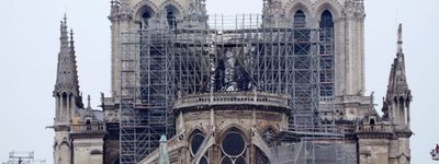 Во Франции принят закон о реставрации сгоревшего Нотр-Дама