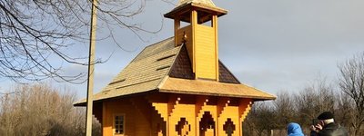 В прифронтовой Карловке волонтеры завершили строительство православного храма
