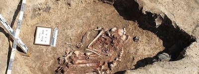 Маріупольські археологи розкопали дев'ять поховань бронзового періоду