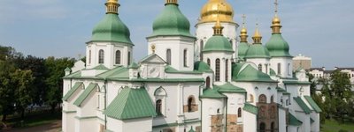Ukrainians go to church more often but pray less