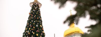 На головній ялинці країни замінять скандальну верхівку на Різдвяну зірку