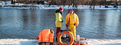 На Водохреще рятувальники обладнали в Україні понад 600 рятувальних постів