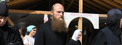 На Росії ОМОН увірвався в жіночий монастир з кувалдами: шукали кілера