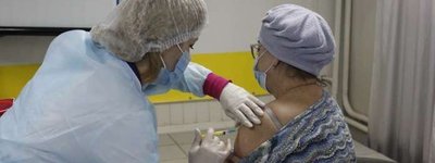 На Буковині медики відмовляються вакцинуватися через  страх та релігійні переконання