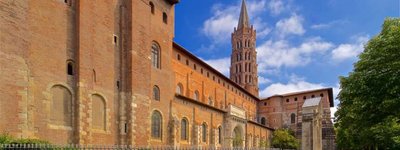 В Тулузе осквернили главный католический собор города - наследие ЮНЕСКО