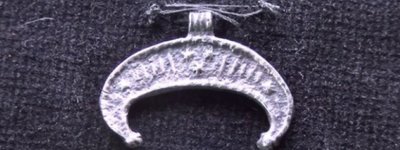 Волинський ювелір створив точну копію дохристиянського амулету - лунниці