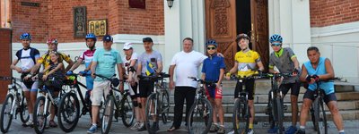 Римо-католики вирушили у велопрощу з Харкова до Бердичева