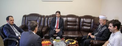 Турецкие дипломаты встретились с украинскими муфтиями