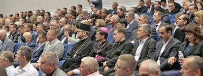 Evangelical Christians celebrate the 100th anniversary of their mission in Ukraine