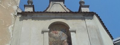У Львові виявили порушення під час реставрації 400-літньої брами монастиря