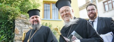 Патриарх Варфоломей  употребил идиоматическое выражение, описывая свое отношение к шантажу со стороны РПЦ МП