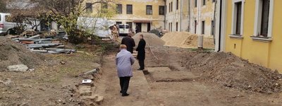 Фундамент і підземелля першого кафедрального костелу Луцька законсервують до наступного року