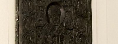 Львівському гарнізонному храму меценат подарував унікальні стародруки та ікону XVII століття
