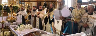 Священика УПЦ МП, який помер від СOVID-19, поховали на присадибній ділянці