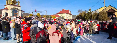 Рекорд встановлено: 406 сопілкарів на Львівщині разом виконали колядку