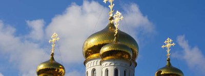 Українці висловили думку, чи варто стягувати податки з Церков та священиків