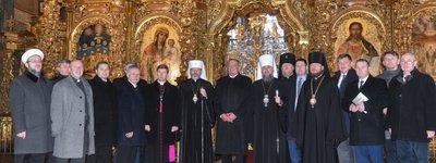 Members of All-Ukrainian Council of Churches and Religious Organizations prayed for peace in Ukraine in Saint-Sophia Cathedral