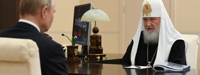 Президент Росії Володимир Путін розмовляє з патріархом Російської православної церкви Кирилом, Москва, 2020 рік