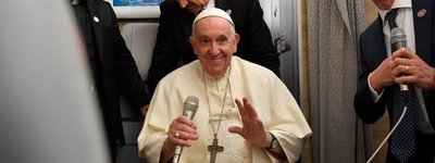 Повертаючись з Канади, Папа підтвердив намір поїхати в Україну