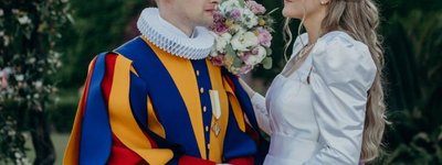 Капрал охорони Папи Римського одружився з українкою