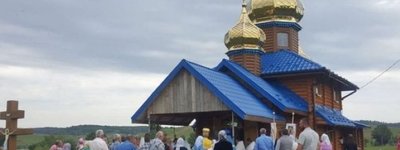 Мешканці села на Львівщині вимагають звільнити вчителів, які відвідують храм УП МП