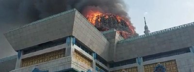 У Джакарті спалахнув і обвалився купол Великої мечеті Ісламського центру