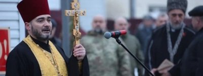Знищених у Макіївці окупантів за 40 днів до загибелі благословили вкраденим в Україні хрестом