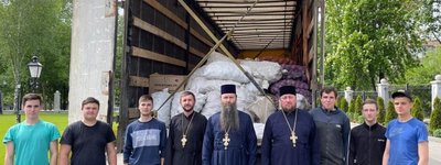 Священики УПЦ МП з Волині відправили до Херсону 20 тонн гуманітарної допомоги