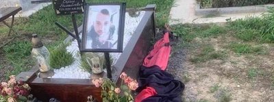 На Закарпатті вандал понищив могили українських Героїв