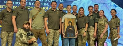 Ольгу Харлан відтепер оберігатиме ікона, яку подарували українські воїни