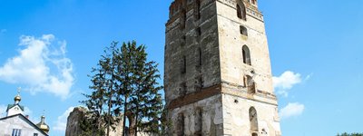 Місто на Хмельниччині шукає кошти для реставрації ренесансного собору та вежі XVI століття