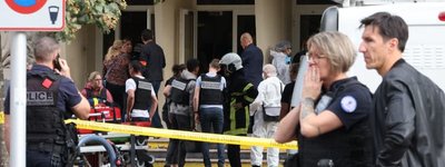У Франції уродженець РФ з криком "Аллаху ахбар" напав на школу і вбив вчителя