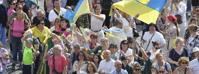 Папа Франциск: Нехай не проливається кров ні на Святій Землі, ні в Україні, ні деінде