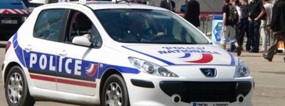 У Парижі чоловік з вигуком «Аллах Акбар» вбив одну людину і поранив ще двох